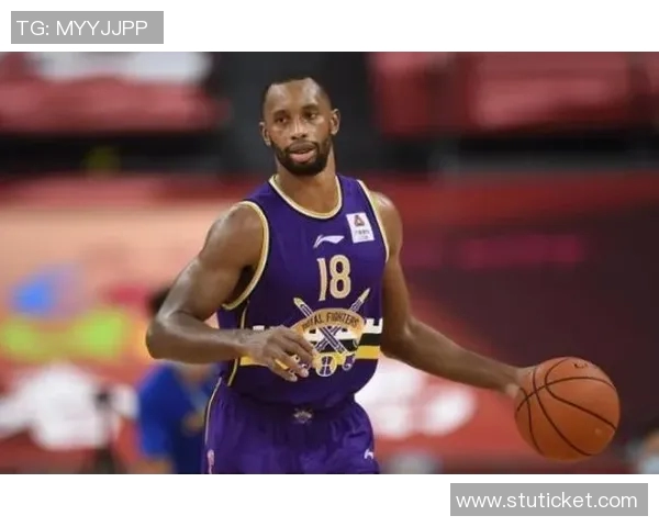 辽宁男篮决定不再续约弗格季后赛表现明显下滑引发关注